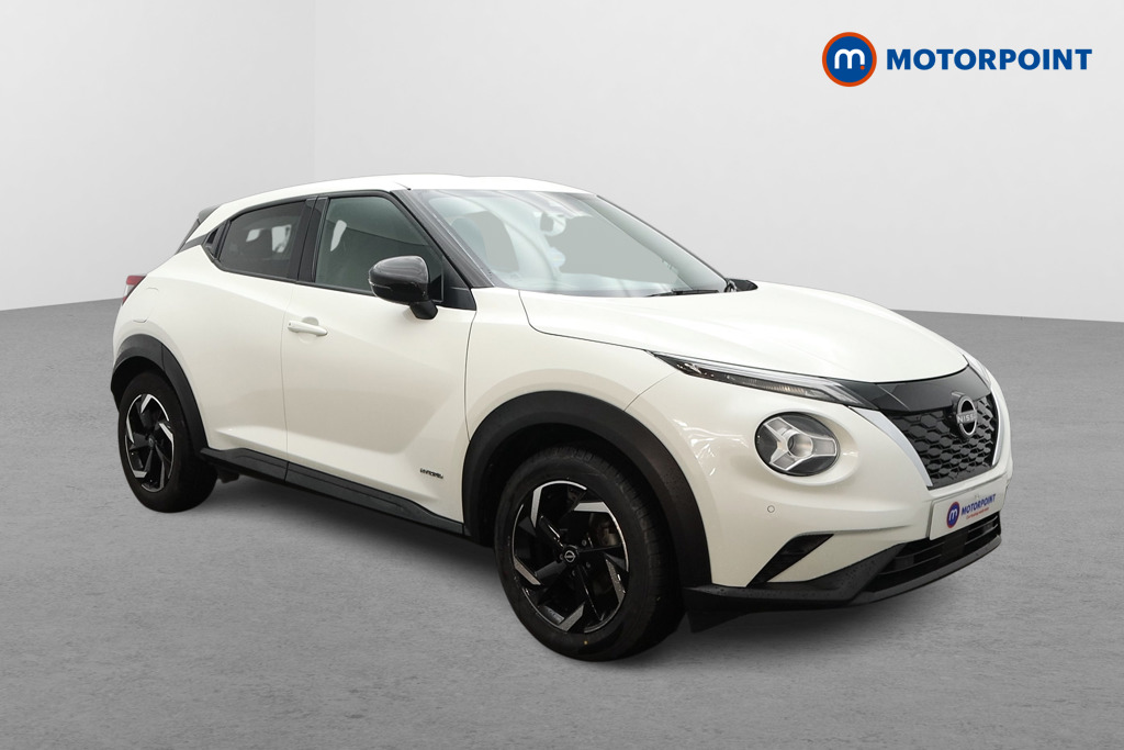 Nissan Juke N-Connecta Automatic Petrol-Electric Hybrid SUV - Stock Number (1666951) - Drivers side front corner