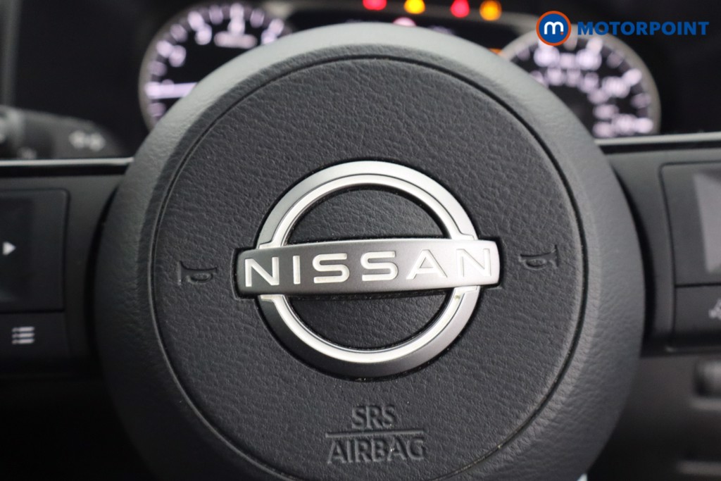 Nissan Qashqai Acenta Premium Manual Petrol SUV - Stock Number (1667073) - 3rd supplementary image