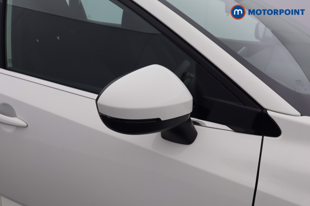 Nissan Qashqai Acenta Premium Manual Petrol SUV - Stock Number (1667073) - 15th supplementary image