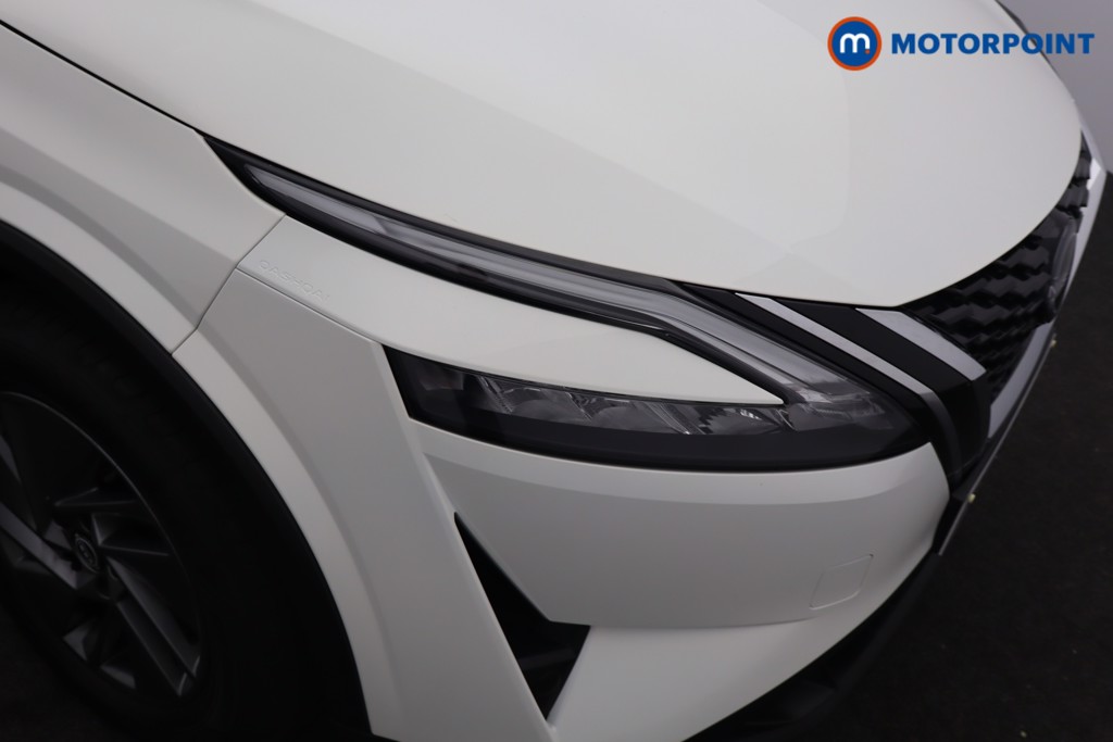 Nissan Qashqai Acenta Premium Manual Petrol SUV - Stock Number (1667073) - 16th supplementary image