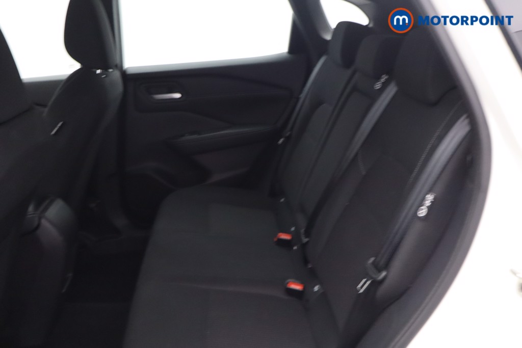 Nissan Qashqai Acenta Premium Manual Petrol SUV - Stock Number (1667073) - 21st supplementary image