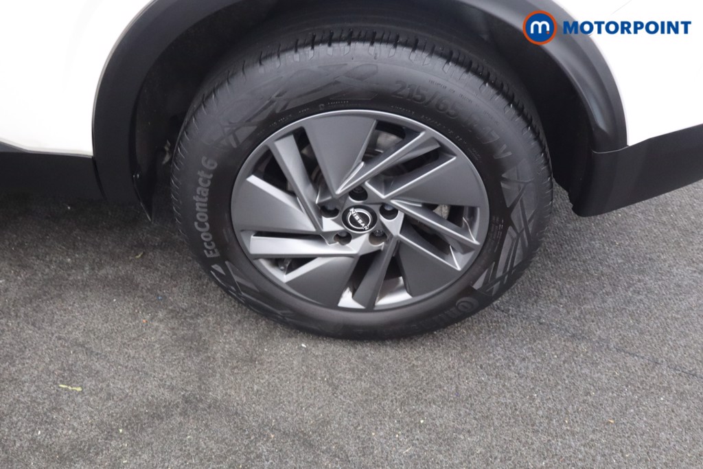 Nissan Qashqai Acenta Premium Manual Petrol SUV - Stock Number (1667073) - 30th supplementary image