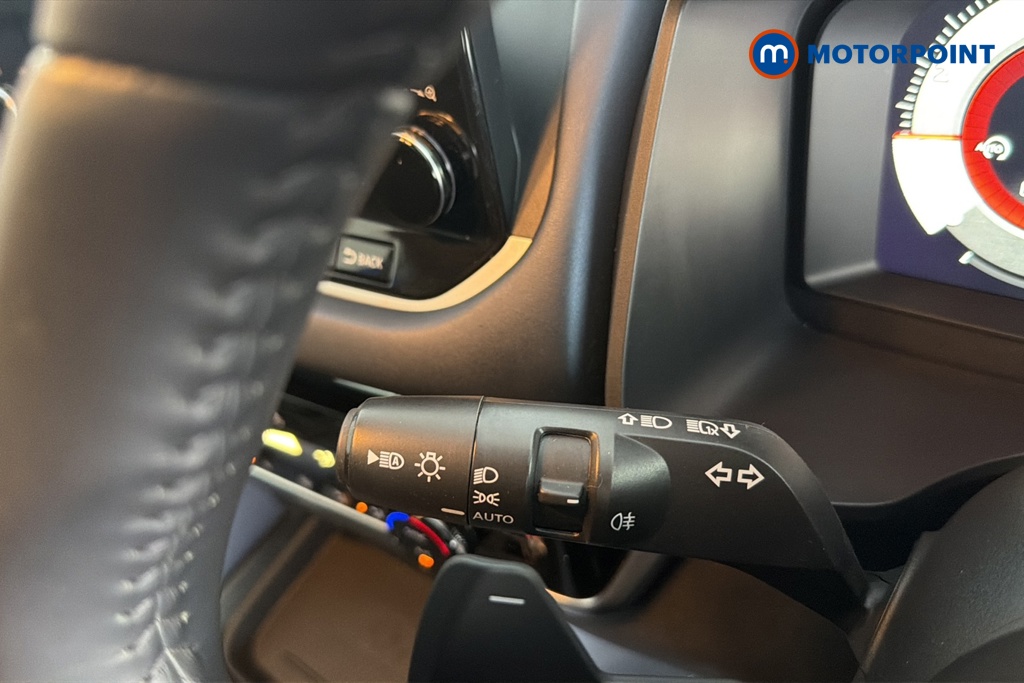 Nissan Qashqai Tekna-Plus Automatic Petrol SUV - Stock Number (1667556) - 5th supplementary image