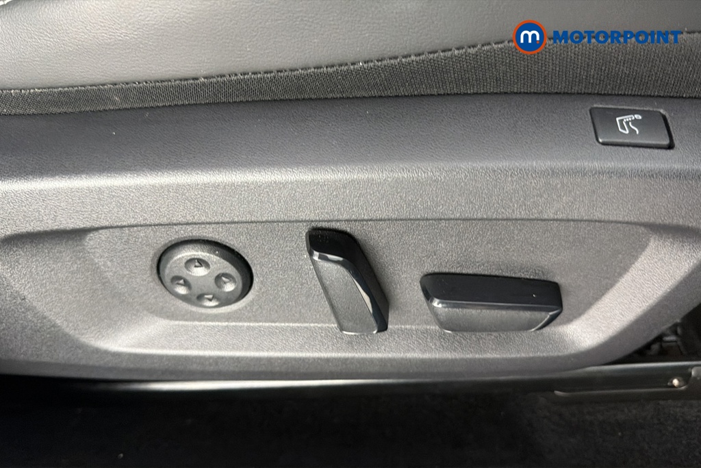 Nissan Qashqai Tekna-Plus Automatic Petrol SUV - Stock Number (1667556) - 23rd supplementary image