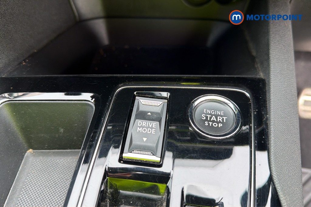 Peugeot 5008 GT Automatic Diesel SUV - Stock Number (1667695) - 17th supplementary image