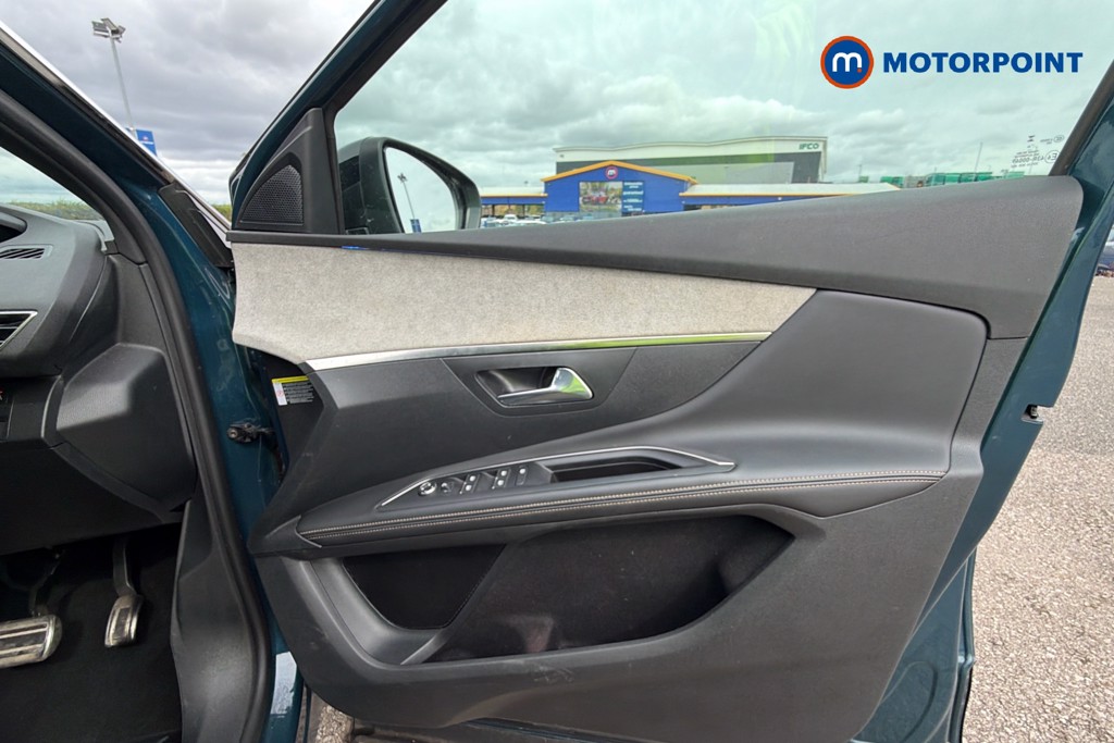 Peugeot 5008 GT Automatic Diesel SUV - Stock Number (1667695) - 19th supplementary image