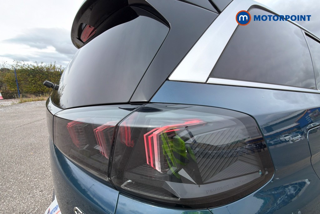 Peugeot 5008 GT Automatic Diesel SUV - Stock Number (1667695) - 38th supplementary image