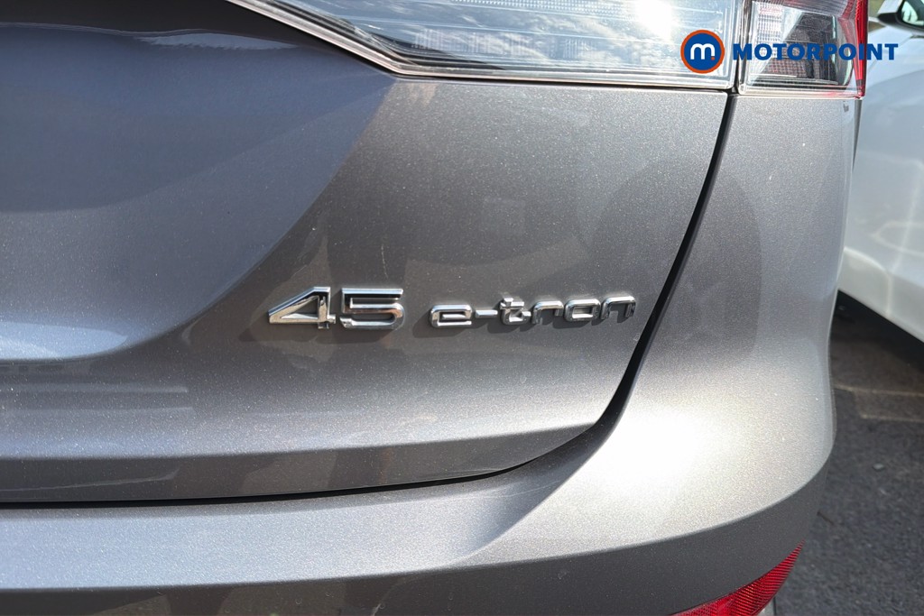Audi Q4 Sport Automatic Electric SUV - Stock Number (1667802) - 36th supplementary image