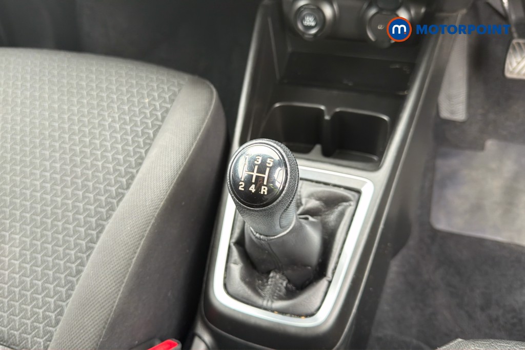 Suzuki Swift Attitude Manual Petrol Hatchback - Stock Number (1667858) - 7th supplementary image