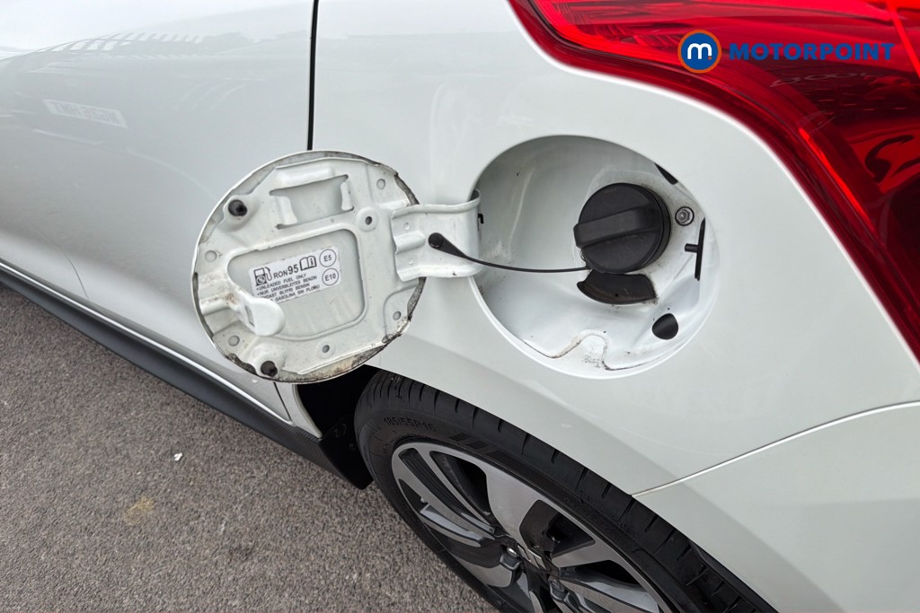 Suzuki Swift Attitude Manual Petrol Hatchback - Stock Number (1667858) - 33rd supplementary image