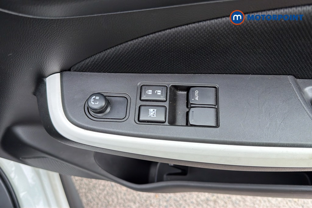 Suzuki Swift Attitude Manual Petrol Hatchback - Stock Number (1667858) - 42nd supplementary image