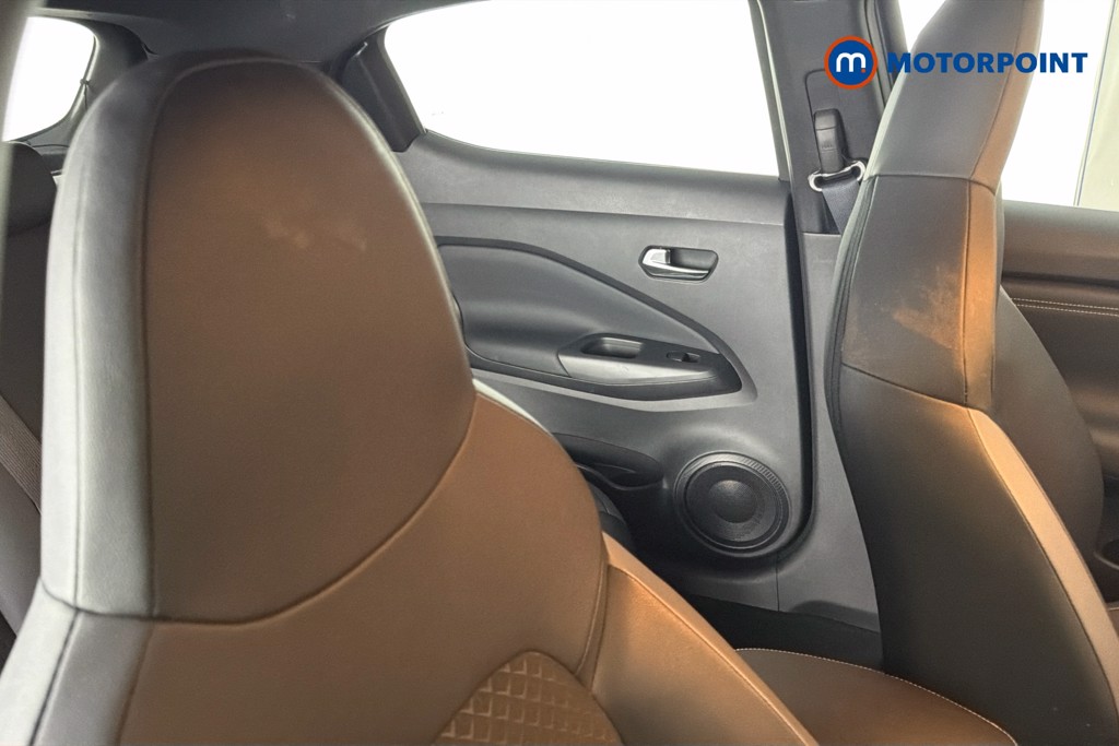 Nissan Juke N-Connecta Manual Petrol SUV - Stock Number (1668146) - 23rd supplementary image