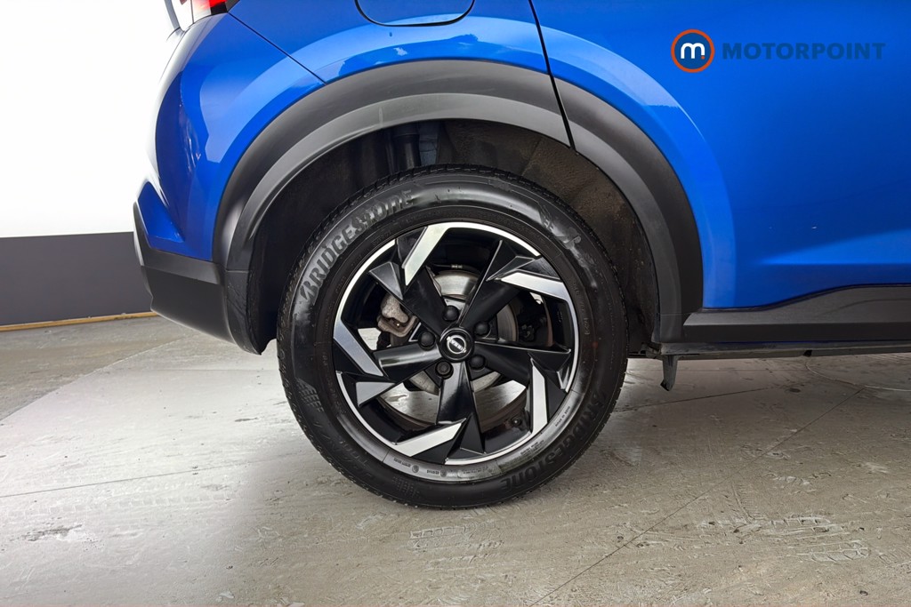 Nissan Juke N-Connecta Manual Petrol SUV - Stock Number (1668146) - 49th supplementary image