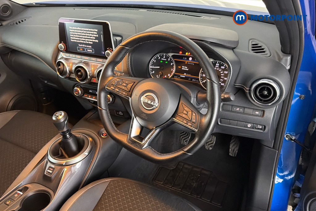 Nissan Juke N-Connecta Manual Petrol SUV - Stock Number (1668146) - 1st supplementary image