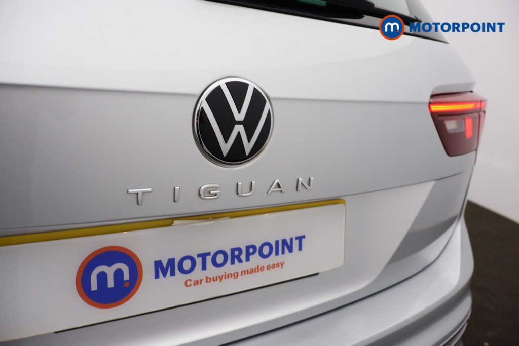 Volkswagen Tiguan R-Line Automatic Petrol SUV - Stock Number (1668242) - 26th supplementary image