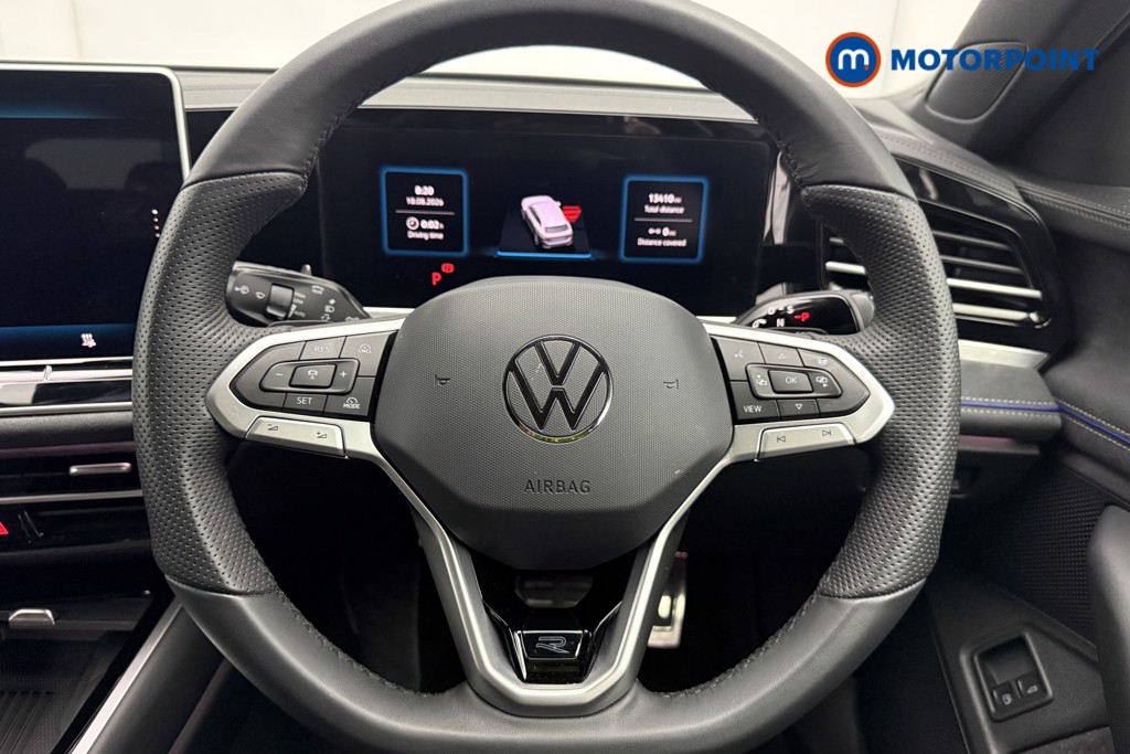 Volkswagen Passat R-Line Automatic Petrol Plug-In Hybrid Estate - Stock Number (1668358) - 5th supplementary image