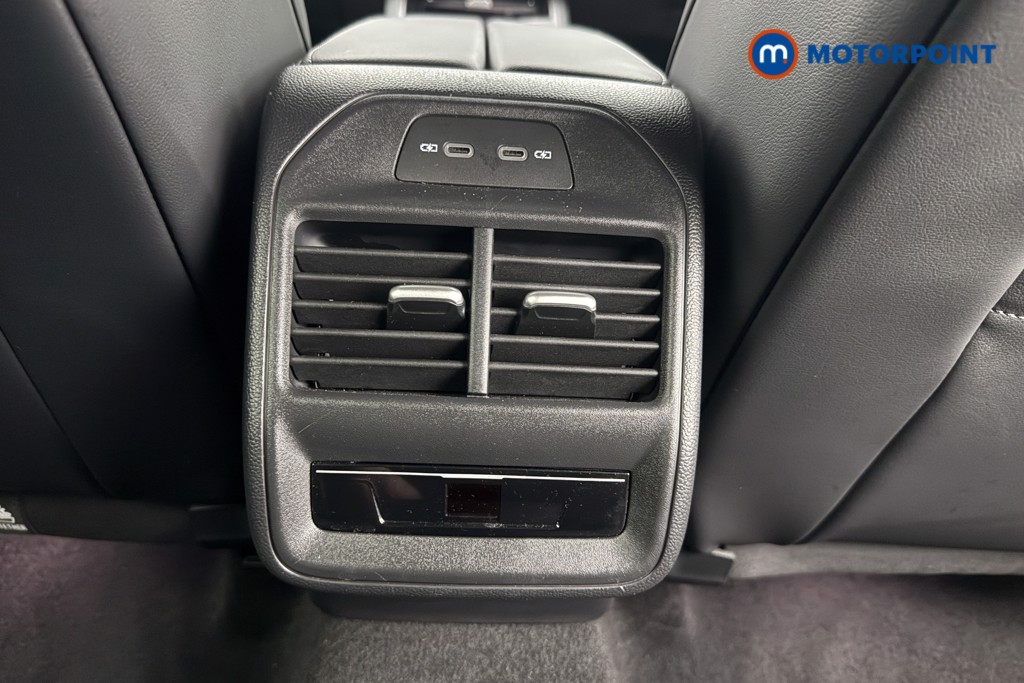 Volkswagen Passat R-Line Automatic Petrol Plug-In Hybrid Estate - Stock Number (1668358) - 23rd supplementary image