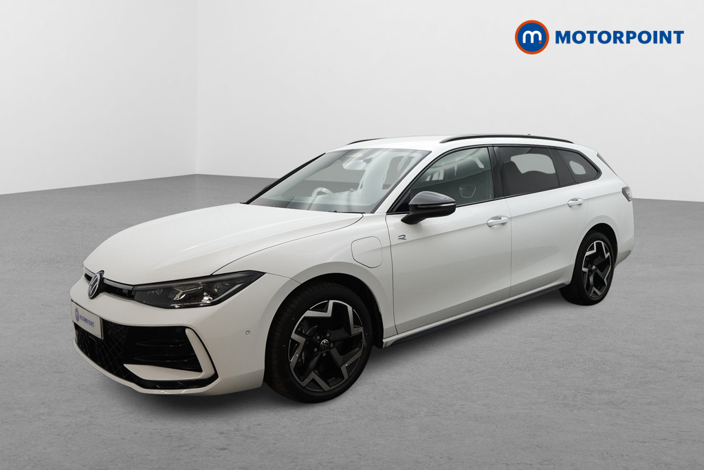 Volkswagen Passat R-Line Automatic Petrol Plug-In Hybrid Estate - Stock Number (1668358) - Passenger side front corner