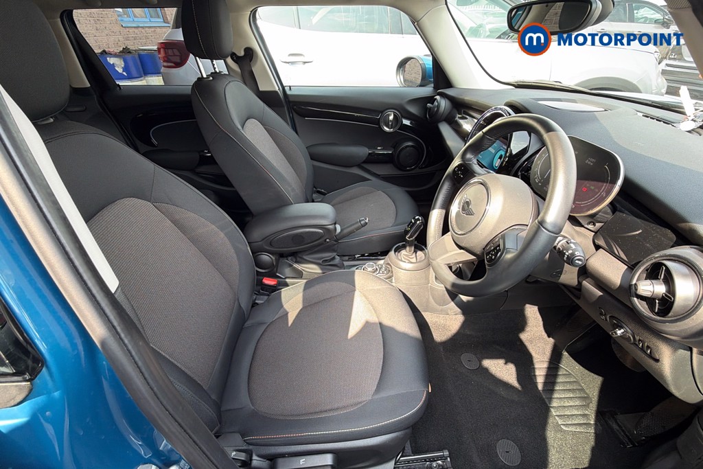 Mini Hatchback Cooper Classic Automatic Petrol Hatchback - Stock Number (1668468) - 11th supplementary image