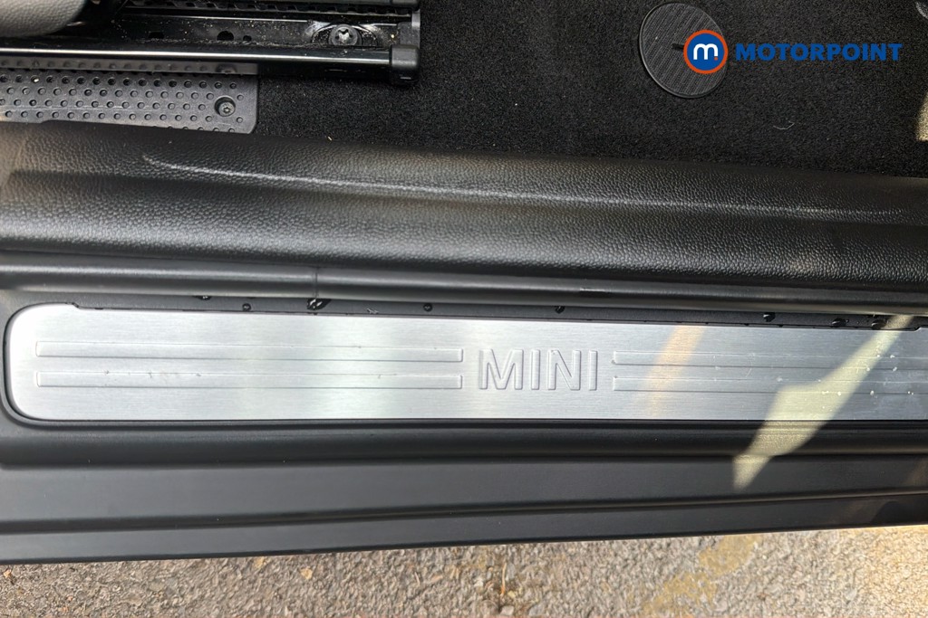 Mini Hatchback Cooper Classic Automatic Petrol Hatchback - Stock Number (1668468) - 20th supplementary image