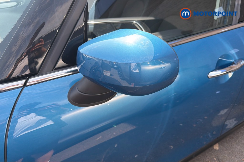 Mini Hatchback Cooper Classic Automatic Petrol Hatchback - Stock Number (1668468) - 40th supplementary image