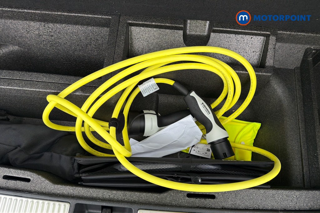 Volkswagen Passat R-Line Automatic Petrol Plug-In Hybrid Estate - Stock Number (1668998) - 34th supplementary image