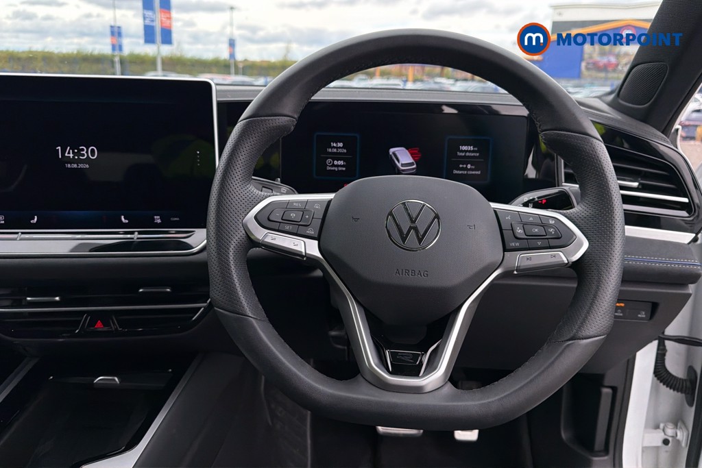 Volkswagen Passat R-Line Automatic Petrol Plug-In Hybrid Estate - Stock Number (1669000) - 2nd supplementary image