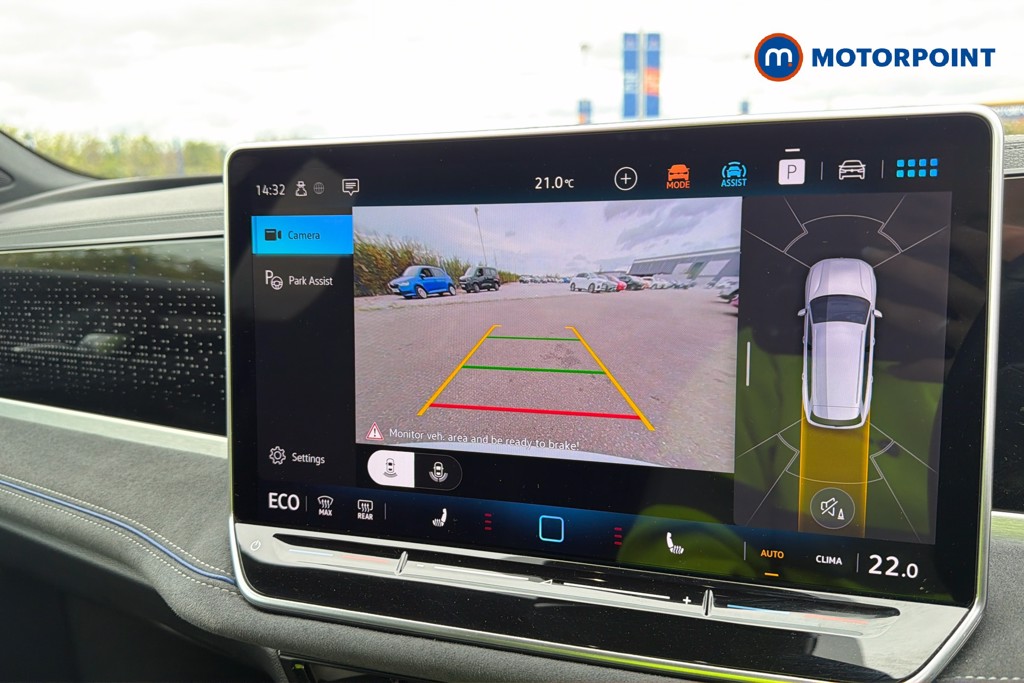 Volkswagen Passat R-Line Automatic Petrol Plug-In Hybrid Estate - Stock Number (1669000) - 13th supplementary image