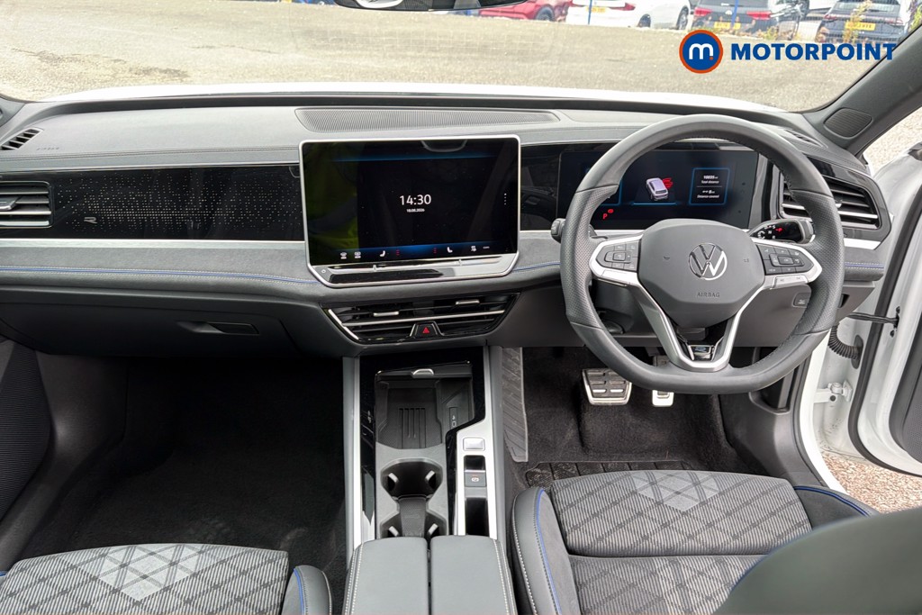 Volkswagen Passat R-Line Automatic Petrol Plug-In Hybrid Estate - Stock Number (1669000) - 1st supplementary image