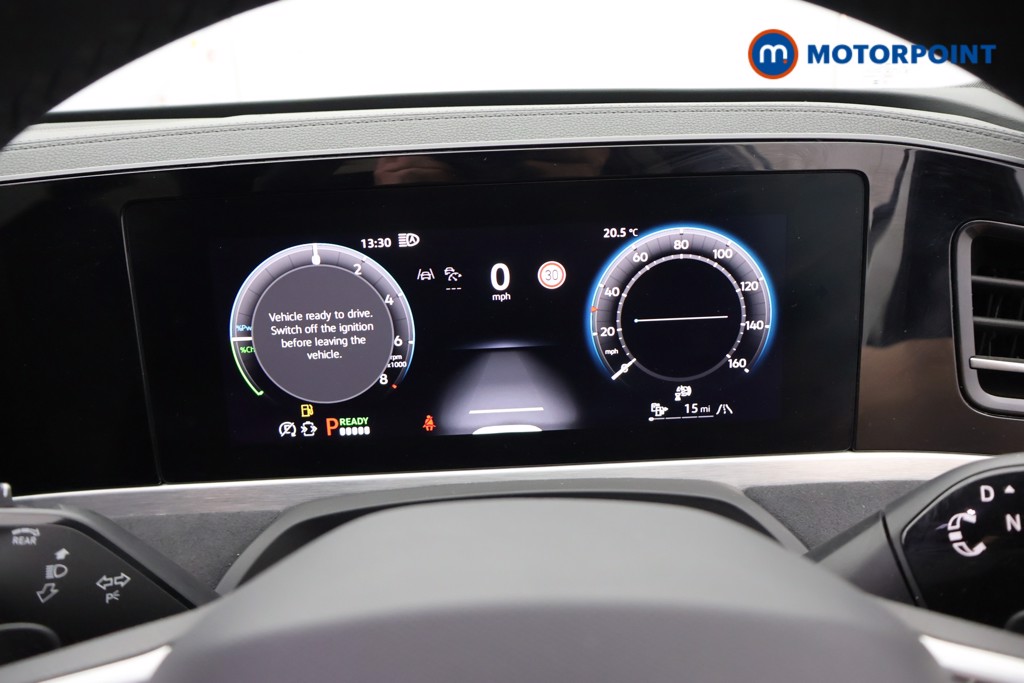 Volkswagen Passat R-Line Automatic Petrol Plug-In Hybrid Estate - Stock Number (1669007) - 4th supplementary image