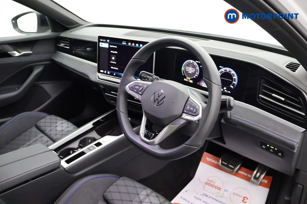 Volkswagen Passat R-Line Automatic Petrol Plug-In Hybrid Estate - Stock Number (1669007) - 14th supplementary image