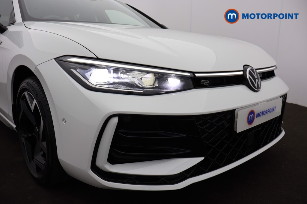 Volkswagen Passat R-Line Automatic Petrol Plug-In Hybrid Estate - Stock Number (1669007) - 32nd supplementary image