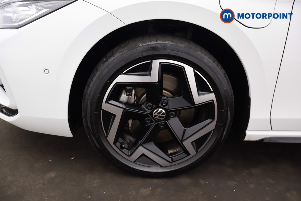 Volkswagen Passat R-Line Automatic Petrol Plug-In Hybrid Estate - Stock Number (1669007) - 37th supplementary image