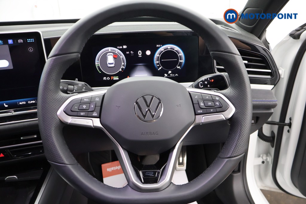 Volkswagen Passat R-Line Automatic Petrol Plug-In Hybrid Estate - Stock Number (1669007) - 1st supplementary image