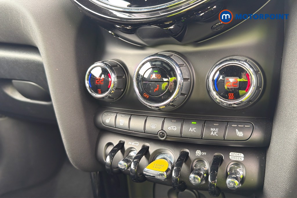 Mini Hatchback Cooper S Level 2 Automatic Electric Hatchback - Stock Number (1669143) - 12th supplementary image