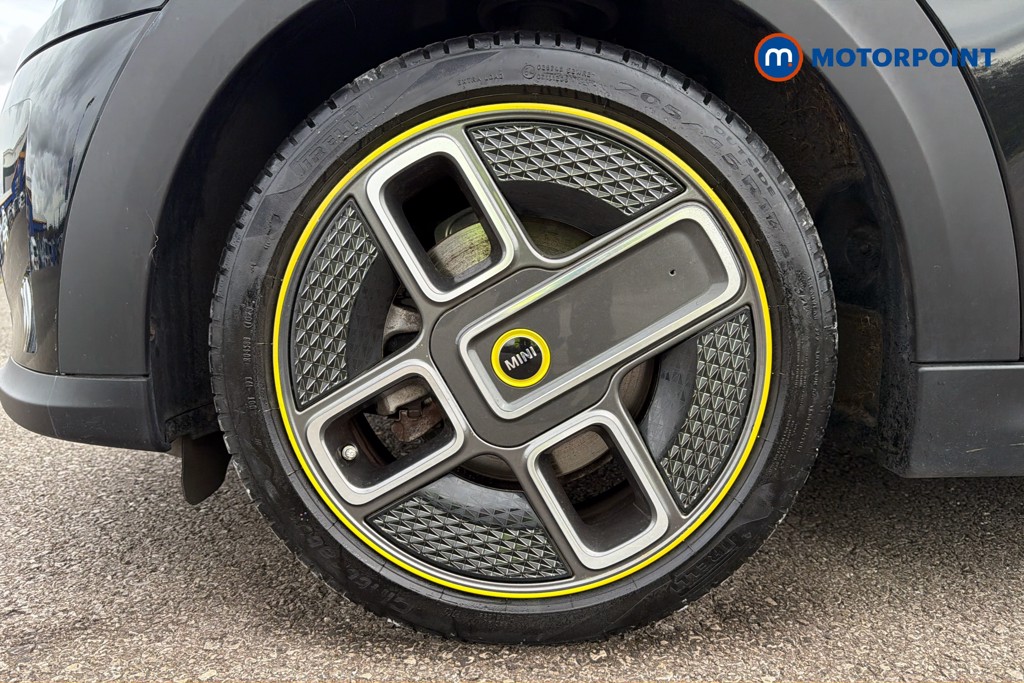 Mini Hatchback Cooper S Level 2 Automatic Electric Hatchback - Stock Number (1669143) - 47th supplementary image