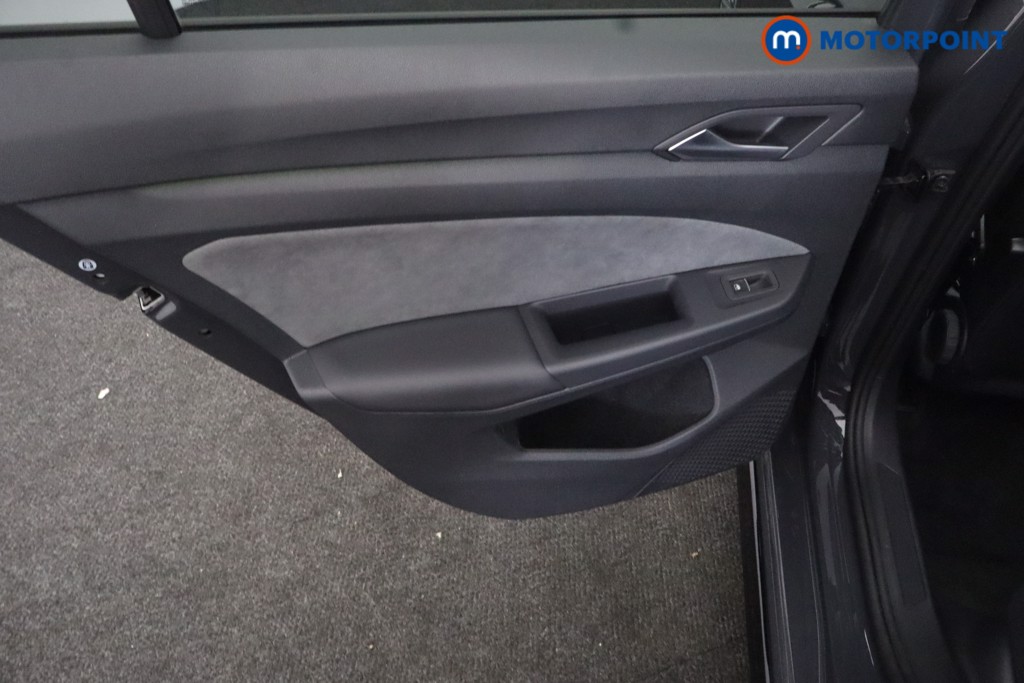 Volkswagen Golf R-Line Automatic Petrol Hatchback - Stock Number (1669433) - 27th supplementary image