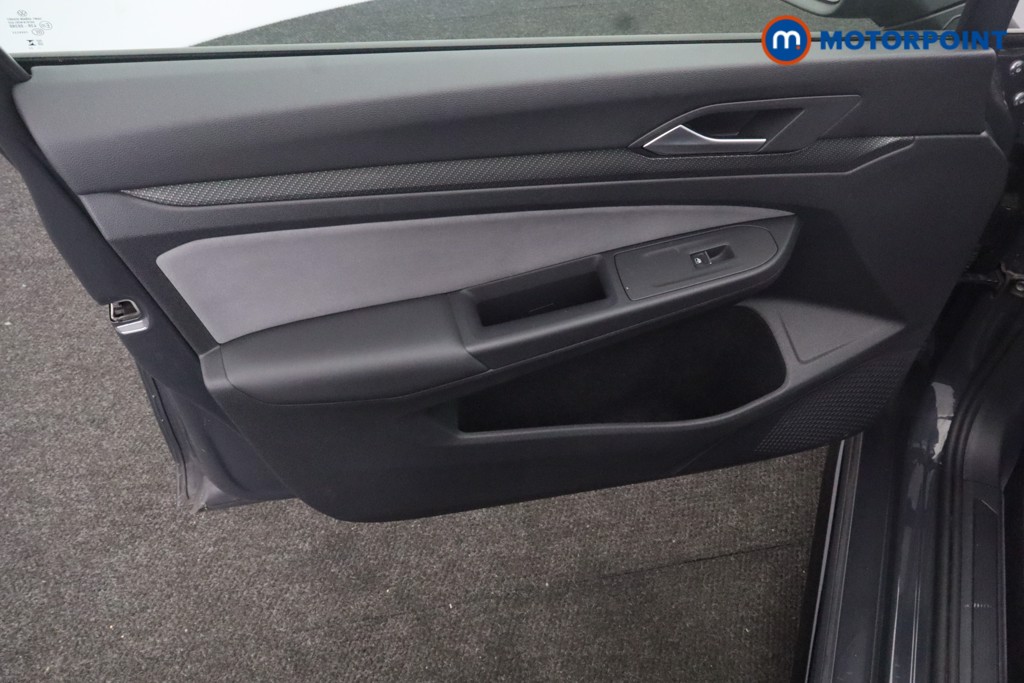 Volkswagen Golf R-Line Automatic Petrol Hatchback - Stock Number (1669433) - 28th supplementary image
