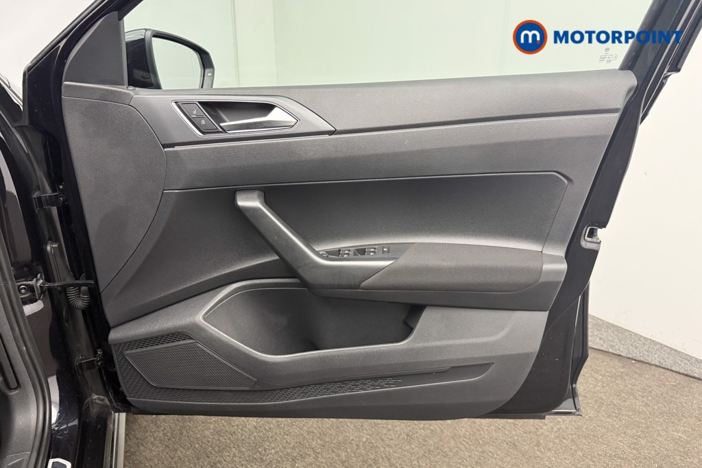Volkswagen Polo R-Line Manual Petrol Hatchback - Stock Number (1669528) - 2nd supplementary image