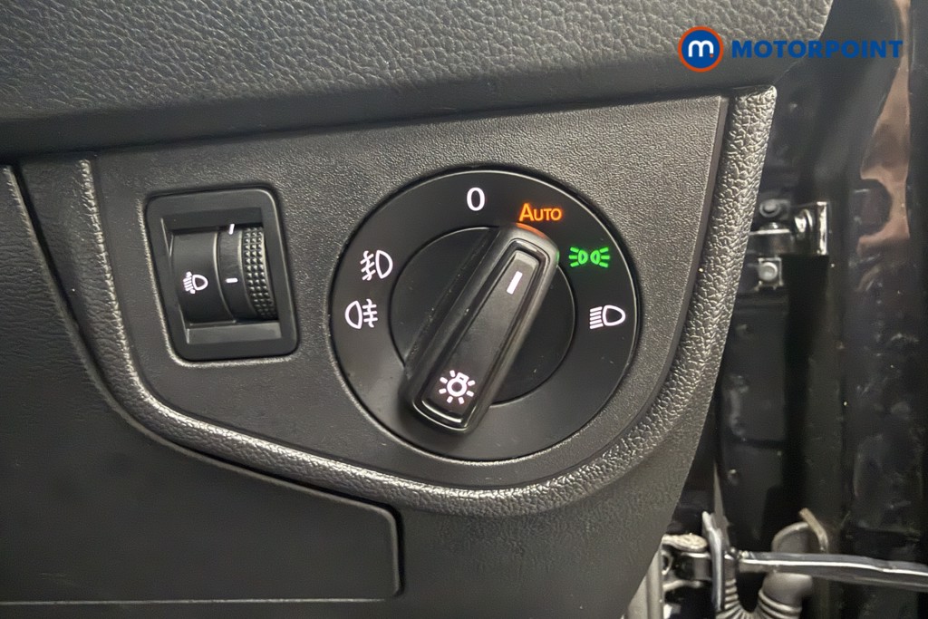 Volkswagen Polo R-Line Manual Petrol Hatchback - Stock Number (1669528) - 4th supplementary image