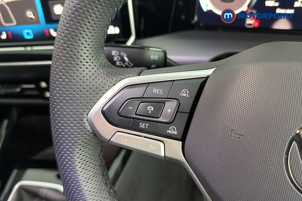 Volkswagen Golf Black Edition Manual Petrol Hatchback - Stock Number (1669588) - 4th supplementary image
