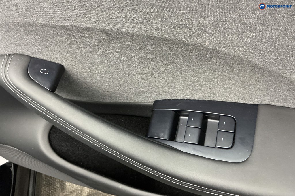 Tesla Model 3 Rwd 4Dr Auto Automatic Electric Saloon - Stock Number (1669845) - 23rd supplementary image