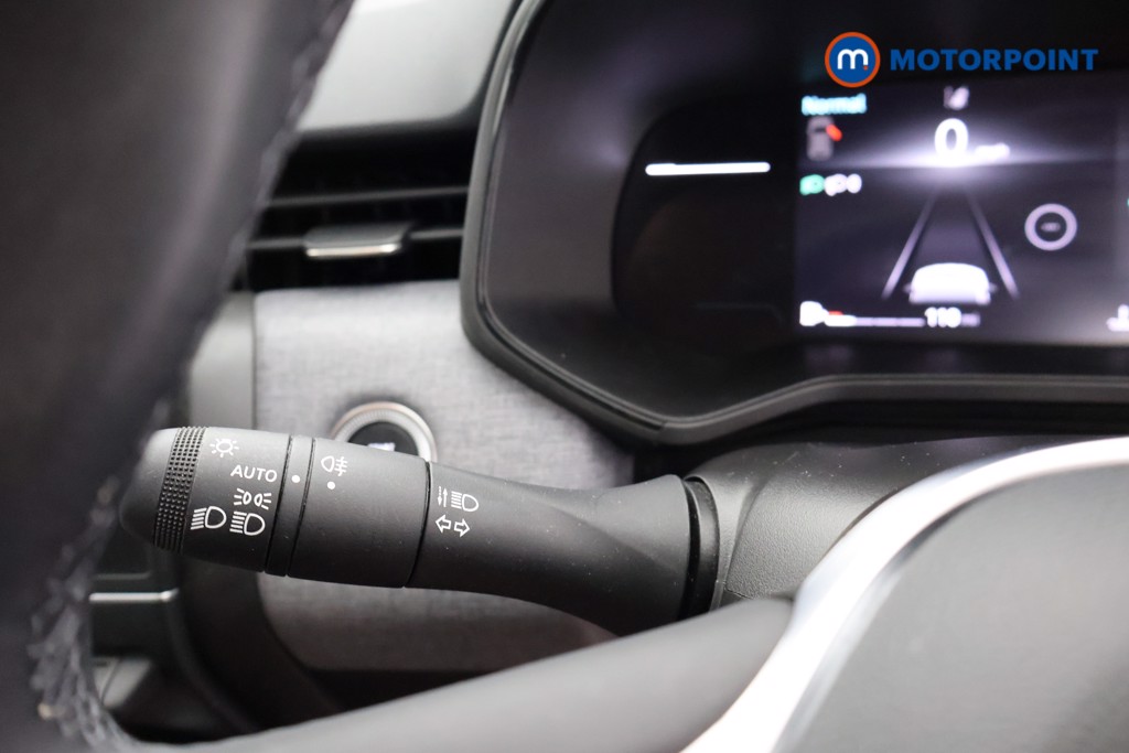 Renault Clio Evolution Manual Petrol Hatchback - Stock Number (1669874) - 5th supplementary image
