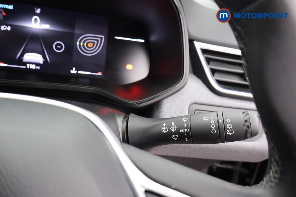 Renault Clio Evolution Manual Petrol Hatchback - Stock Number (1669874) - 6th supplementary image