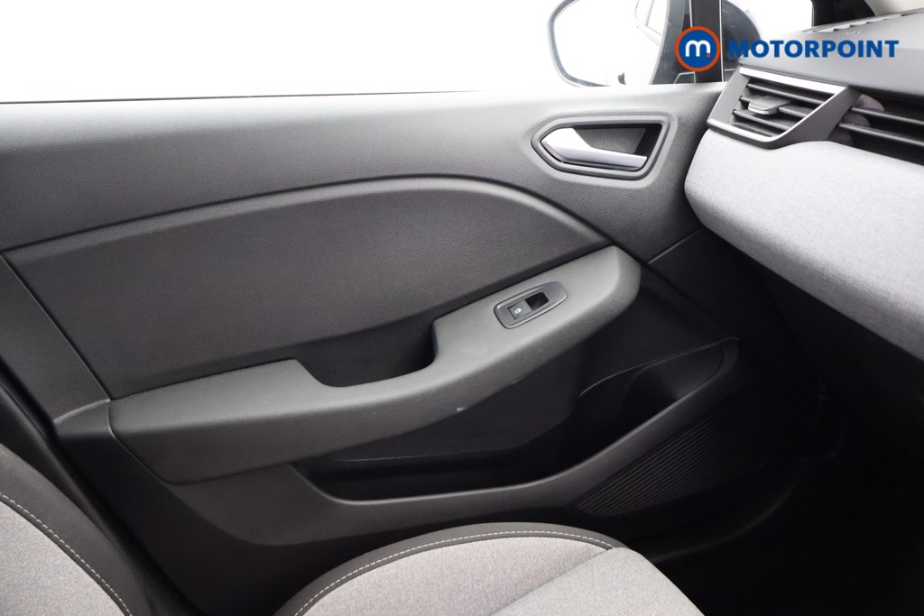 Renault Clio Evolution Manual Petrol Hatchback - Stock Number (1669874) - 13th supplementary image