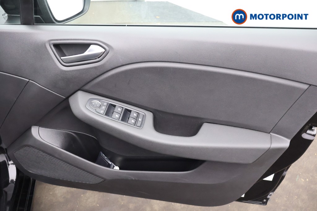 Renault Clio Evolution Manual Petrol Hatchback - Stock Number (1669874) - 14th supplementary image