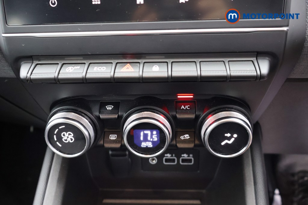 Renault Clio Evolution Manual Petrol Hatchback - Stock Number (1669908) - 11th supplementary image