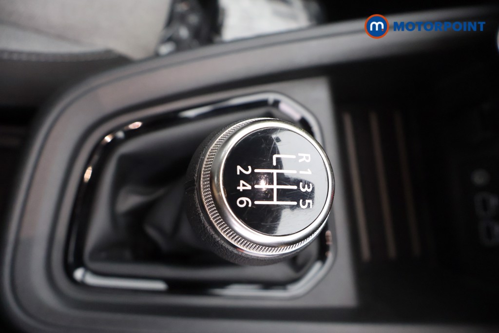 Renault Clio Evolution Manual Petrol Hatchback - Stock Number (1669908) - 12th supplementary image