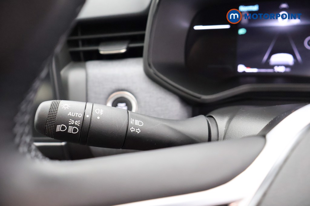 Renault Clio Evolution Manual Petrol Hatchback - Stock Number (1669911) - 5th supplementary image
