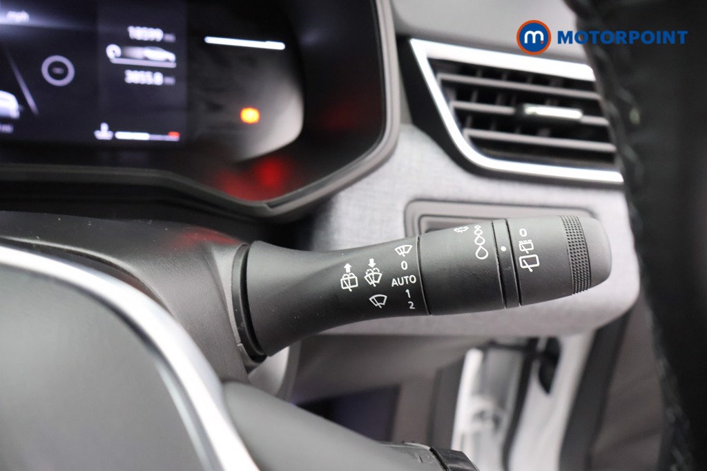 Renault Clio Evolution Manual Petrol Hatchback - Stock Number (1669911) - 6th supplementary image